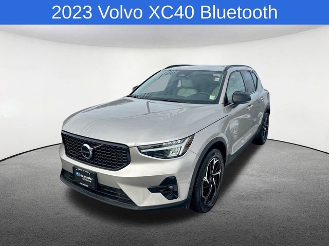 Used 2023 Volvo XC40 B5 Plus w/ Driver Assist Package image 1
