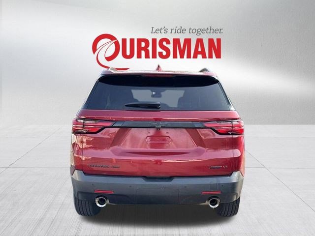 Used 2023 Chevrolet Traverse LT image 3