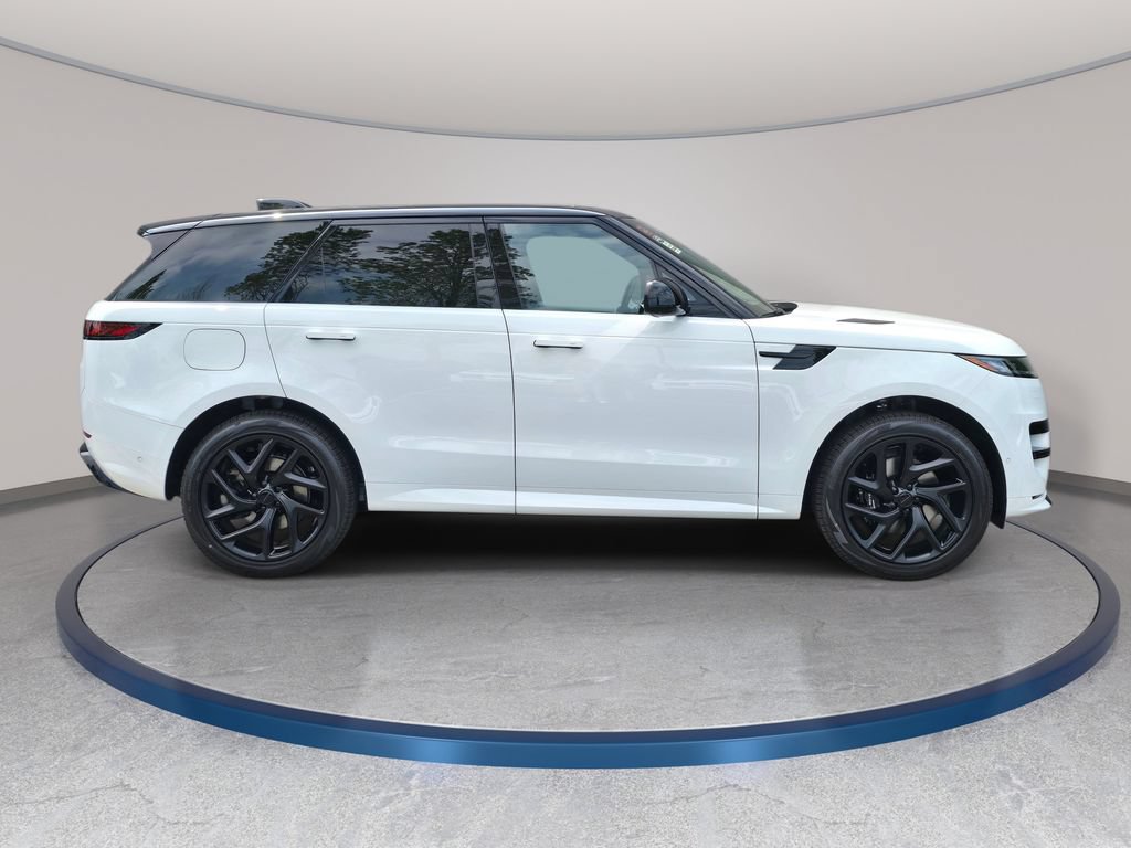 New 2026 Land Rover Range Rover Sport Dynamic SE AWD/4WD image 4