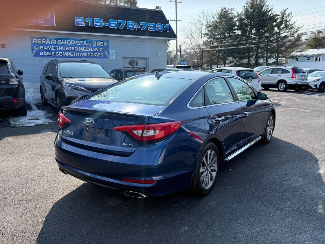 Used 2015 Hyundai Sonata Sport w/ Option Group 04 FWD image 10