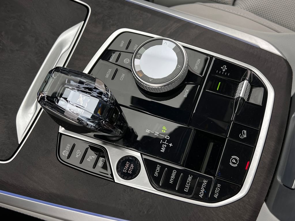 Used 2023 BMW X5 xDrive45e w/ Executive Package image 21