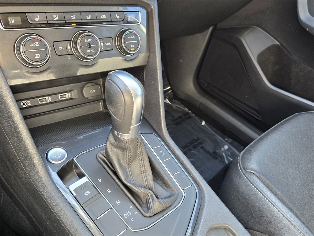 Used 2018 Volkswagen Tiguan SEL image 20