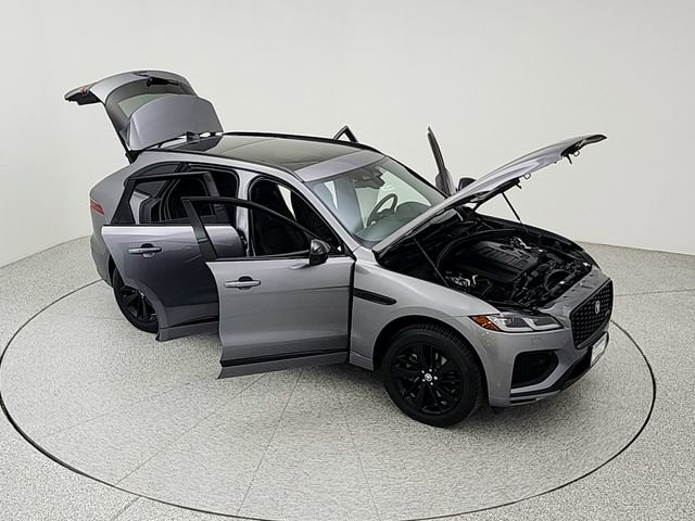 Certified 2024 Jaguar F-PACE R-Dynamic S AWD/4WD image 44