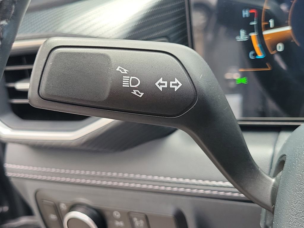 Used 2025 Ford Mustang Premium image 33