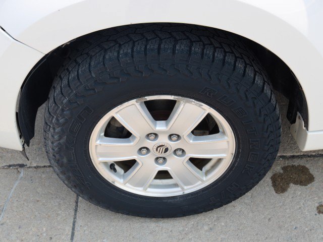 Used 2010 Mercury Mariner 4WD image 11