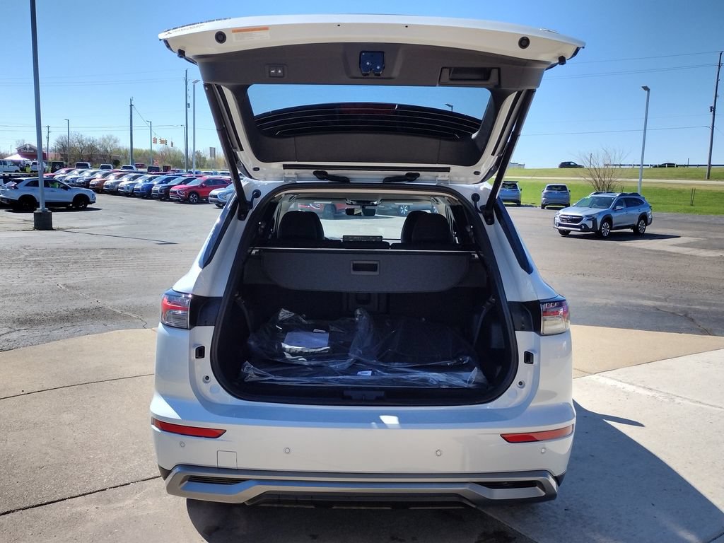 New 2026 Mitsubishi Outlander SE AWD/4WD image 16