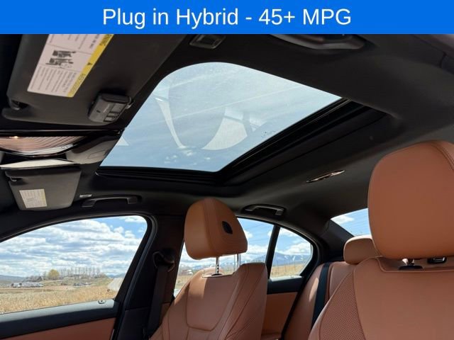 Used 2023 BMW 330e xDrive w/ Driving Assistance Package image 25
