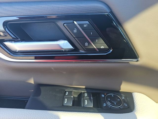 New 2026 GMC Yukon XL Denali w/ Sun & Power Step Package image 22