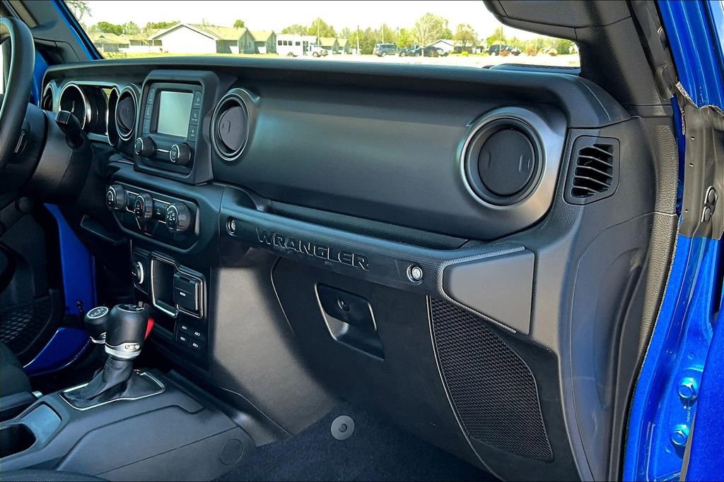 Used 2021 Jeep Wrangler Sport image 13