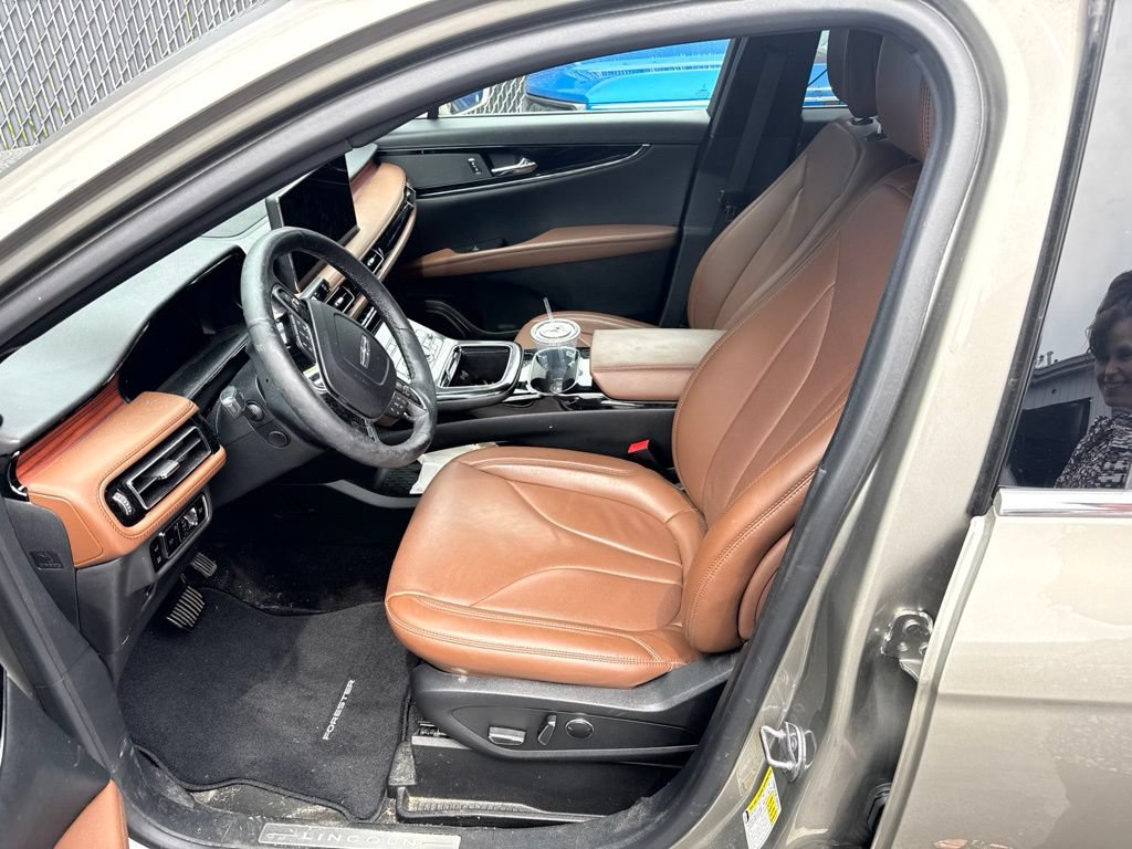 Used 2023 Lincoln Nautilus Reserve AWD/4WD image 10
