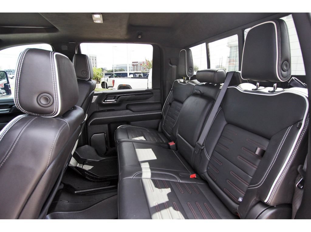 Used 2025 GMC Sierra 2500 AT4X AWD/4WD image 17