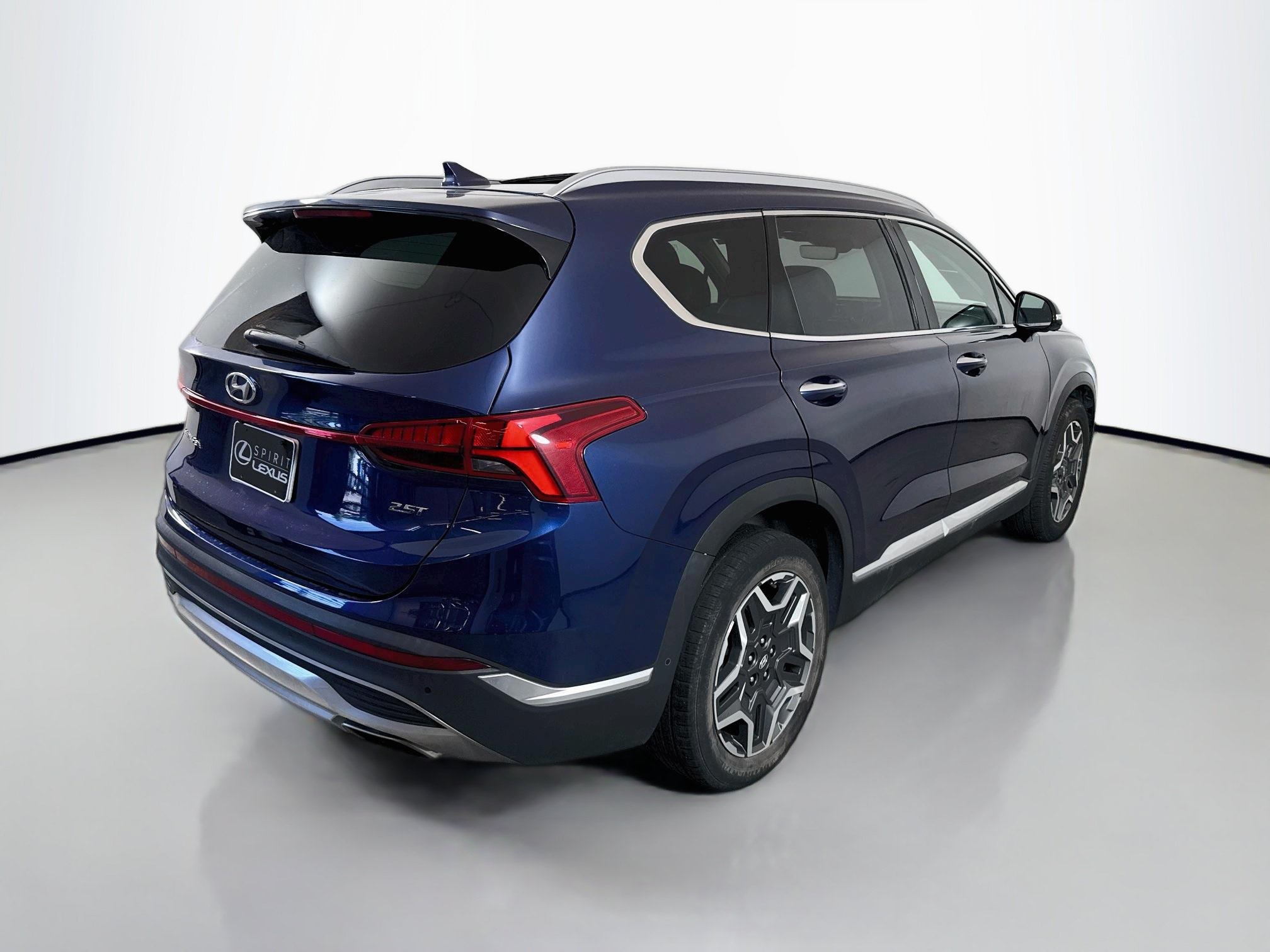 Used 2022 Hyundai Santa Fe Limited FWD image 7