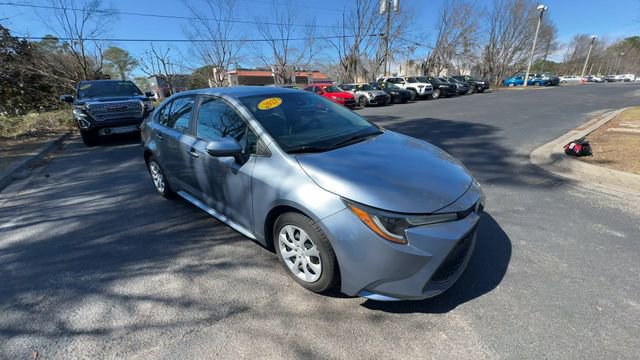 Used 2021 Toyota Corolla LE image 3