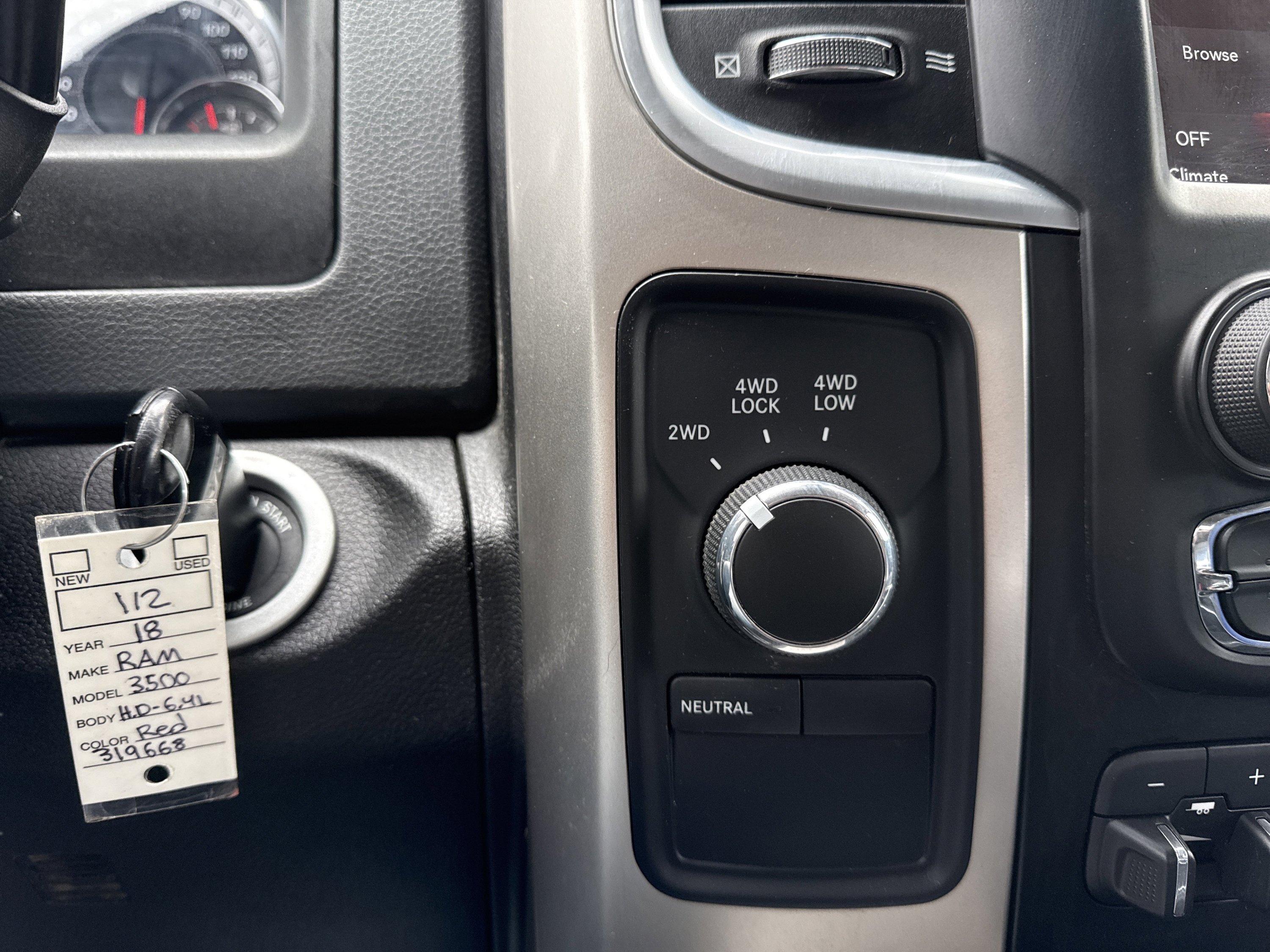 Used 2018 RAM 3500 SLT w/ Luxury Group AWD/4WD image 22