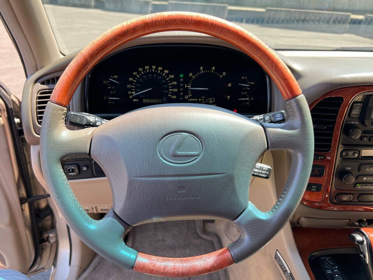 Used 2000 Lexus LX 470 4WD image 25