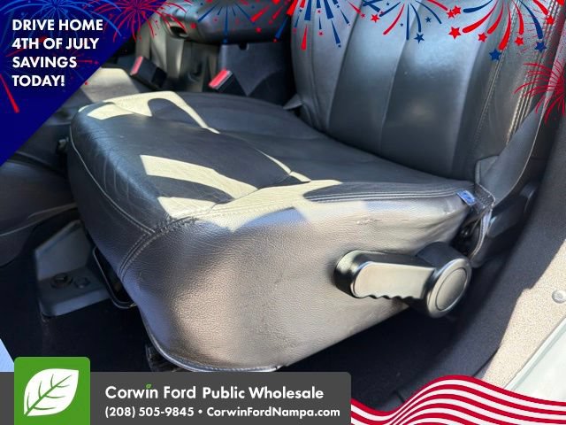 Used 2014 Jeep Wrangler Unlimited Rubicon w/ Connectivity Group AWD/4WD image 26
