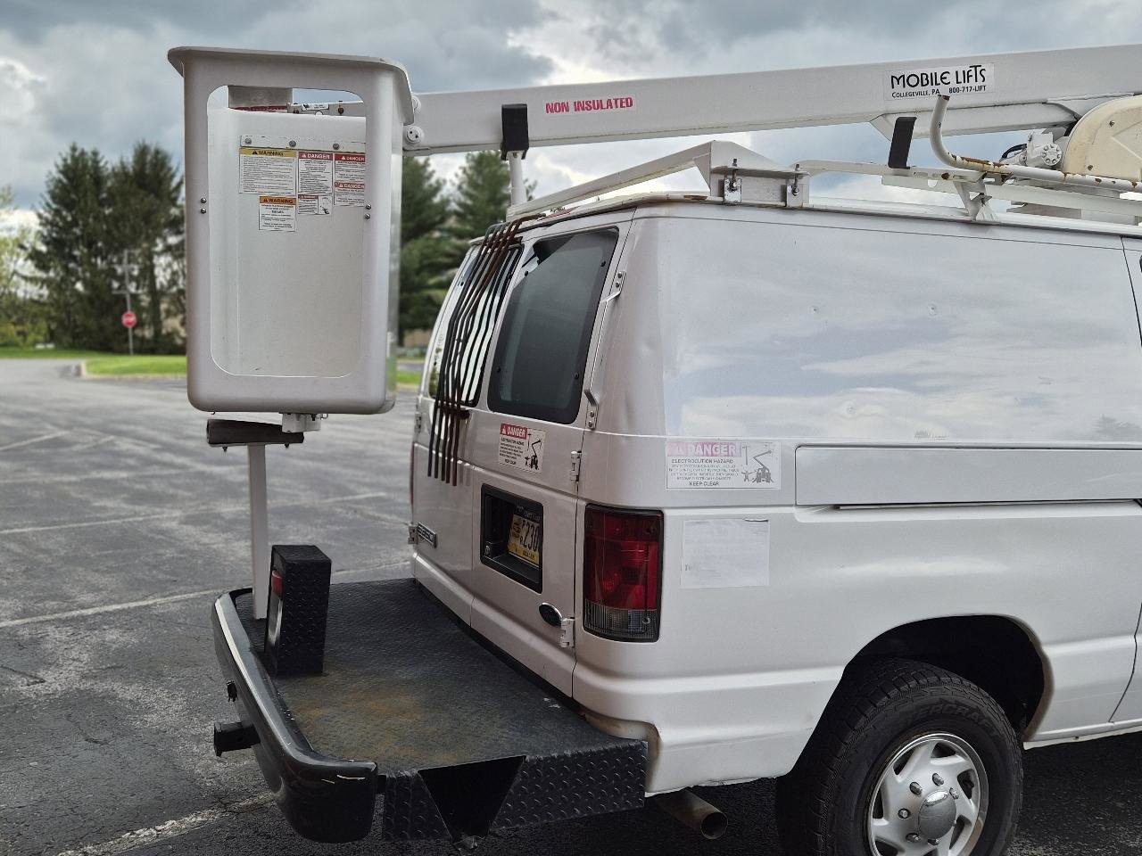 Used 2007 Ford E-350 and Econoline 350 Super Duty RWD image 7