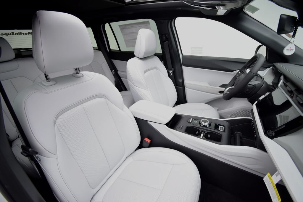 New 2026 Jeep Cherokee Limited AWD/4WD image 24