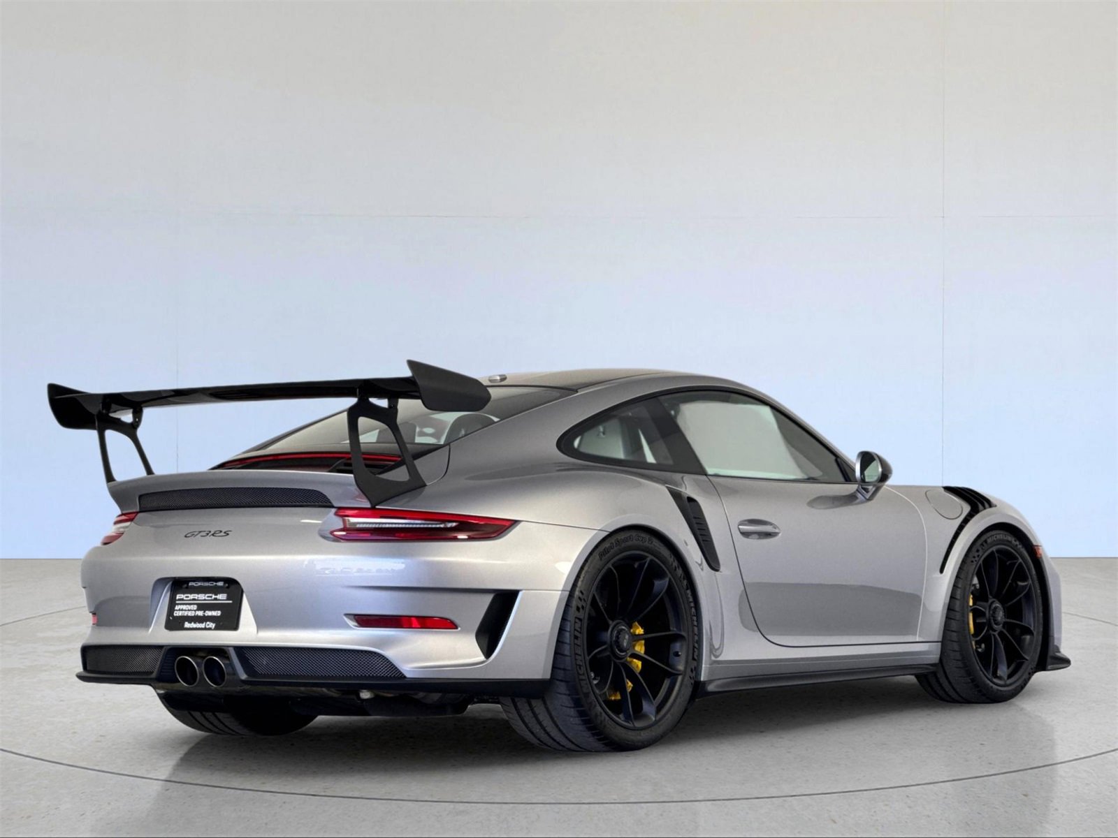 Used 2019 Porsche 911 GT3 RS image 8
