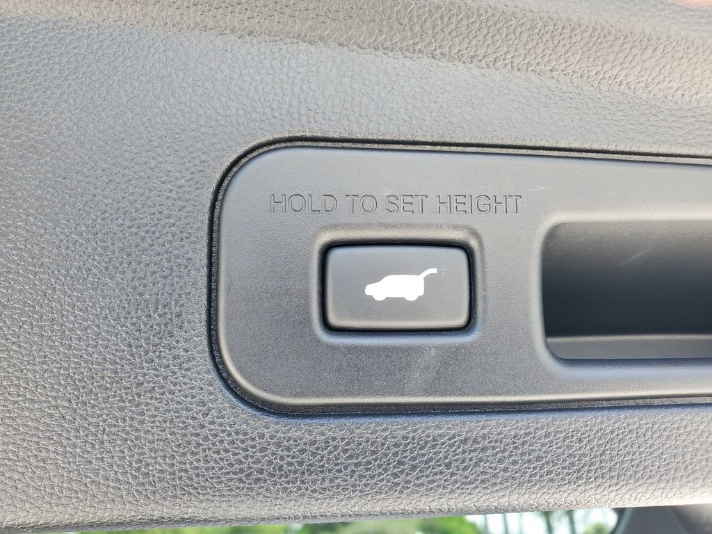Certified 2025 Acura MDX A-Spec AWD/4WD image 9