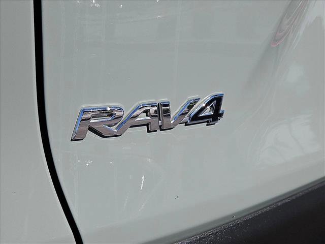 Used 2021 Toyota RAV4 XLE image 29