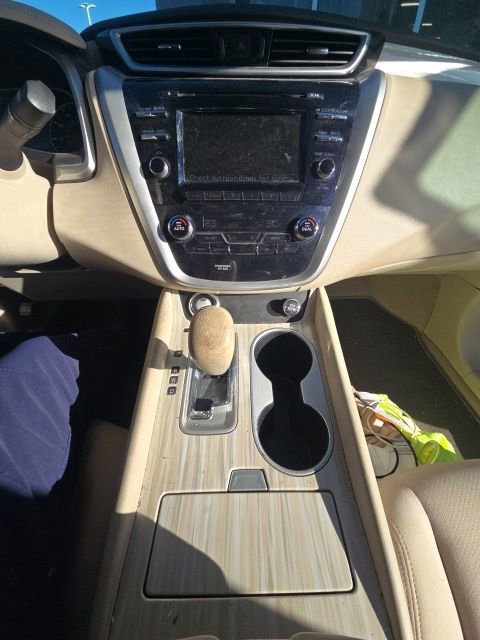 Used 2015 Nissan Murano S image 28