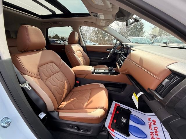 New 2026 Nissan Pathfinder Platinum w/ Cargo Package image 20