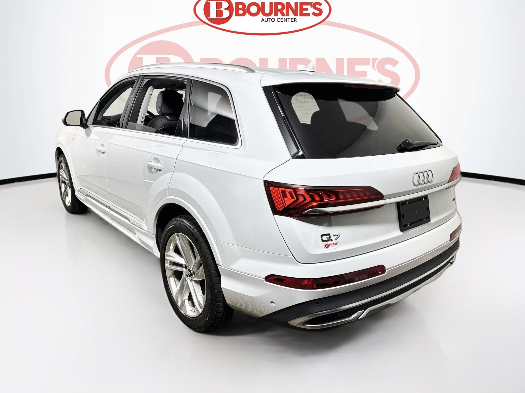 Used 2023 Audi Q7 3.0T Premium Plus w/ Premium Plus Package AWD/4WD image 9