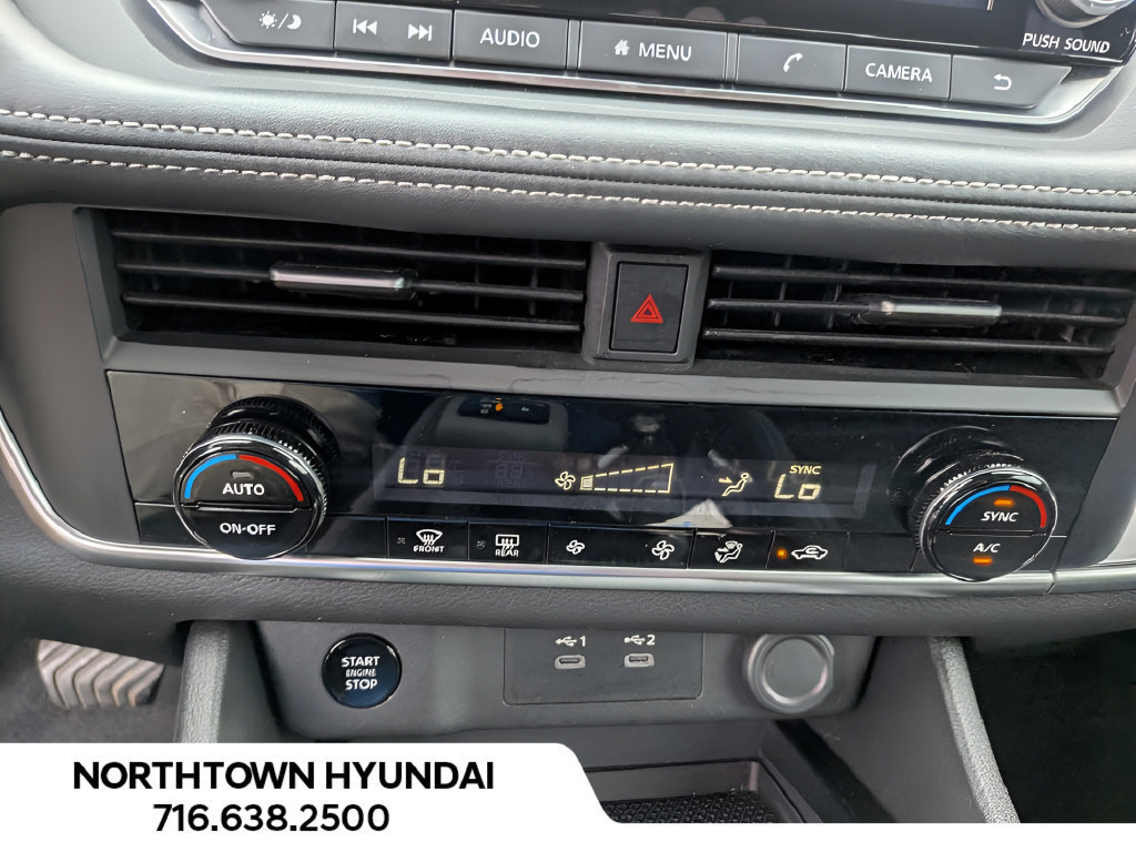 Used 2026 Nissan Rogue SV AWD/4WD image 16