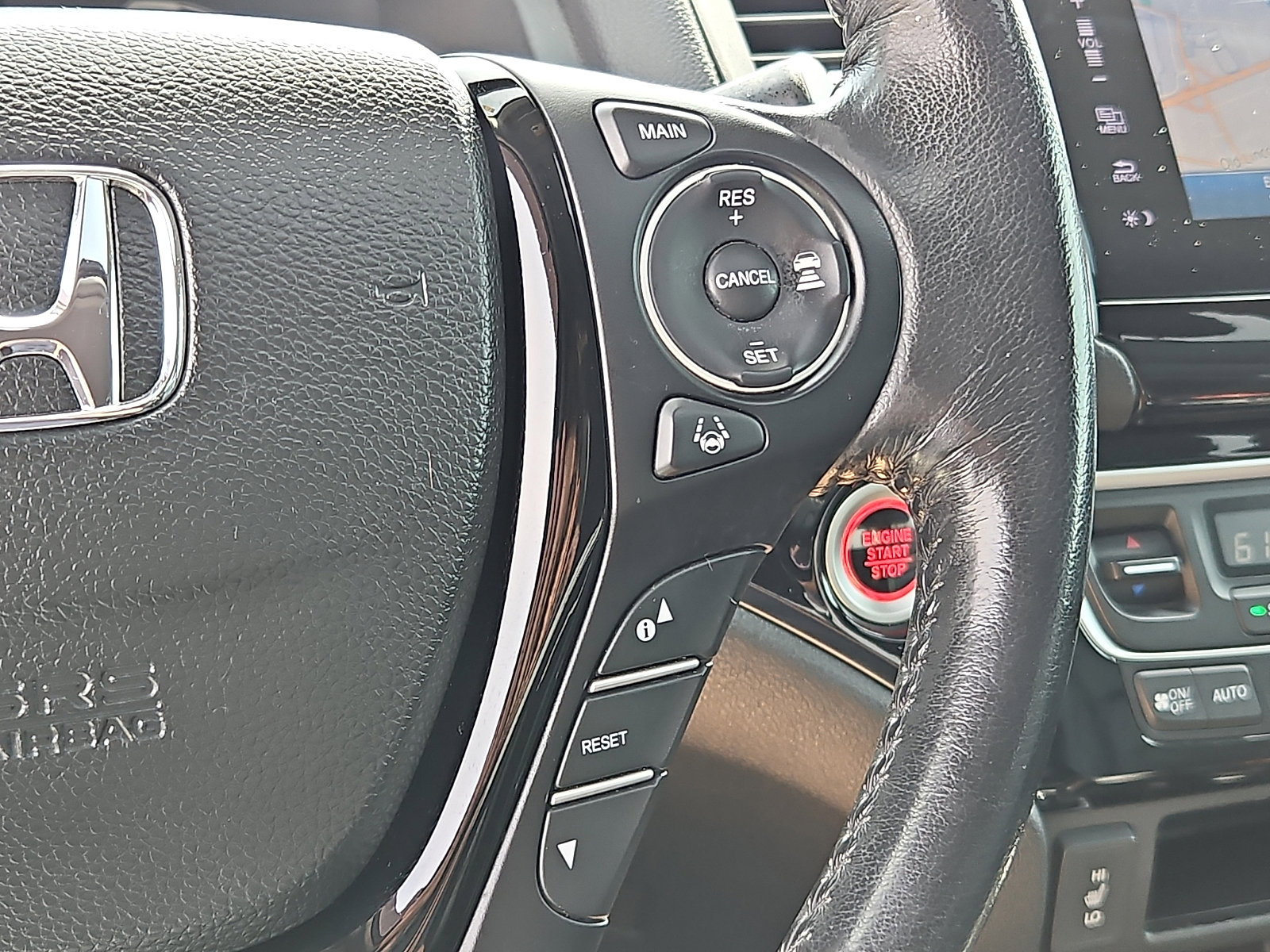 Used 2017 Honda Ridgeline RTL-E image 22