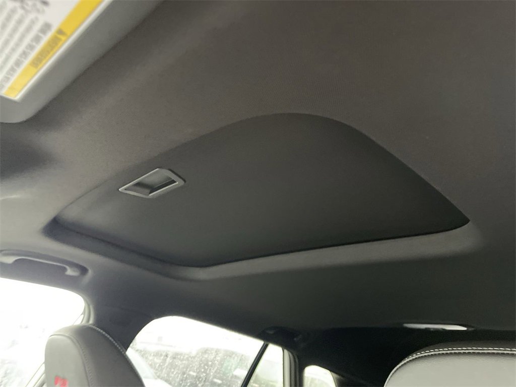 New 2026 Chevrolet Trax RS w/ Sunroof Package image 21