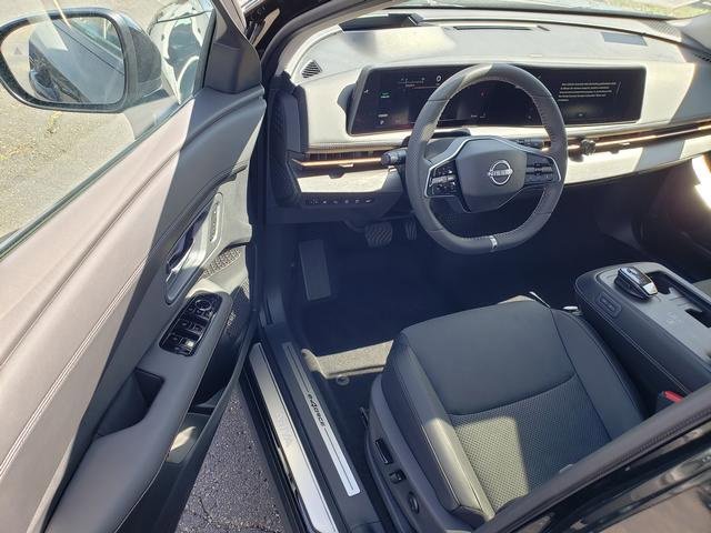 New 2025 Nissan Ariya AWD image 11