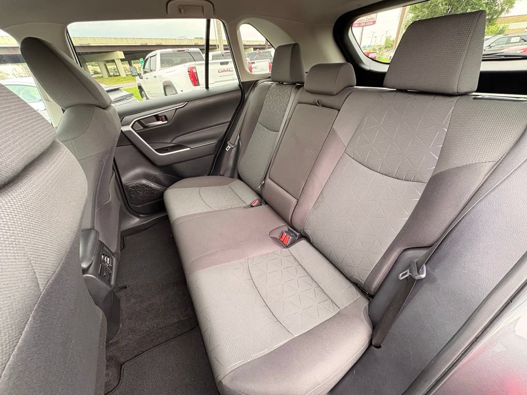 Used 2024 Toyota RAV4 XLE FWD image 24