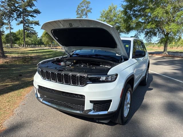 Used 2023 Jeep Grand Cherokee L Laredo w/ Luxury Tech Group I RWD image 20