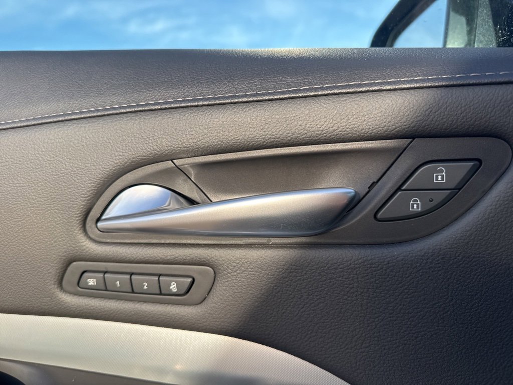 Used 2022 Cadillac XT4 Premium Luxury w/ Enhanced Visibility Package image 13