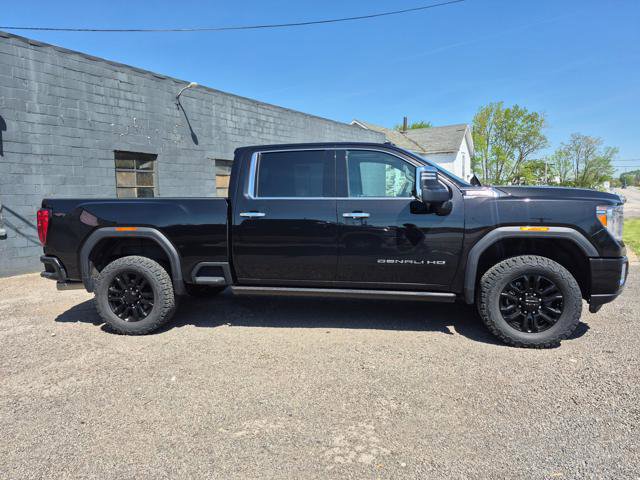 Used 2023 GMC Sierra 3500 Denali w/ Denali Black Diamond Edition AWD/4WD image 2