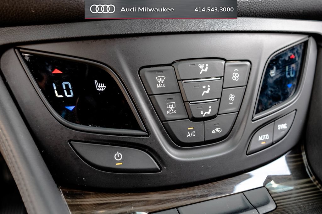 Used 2020 Buick Envision Essence FWD image 28