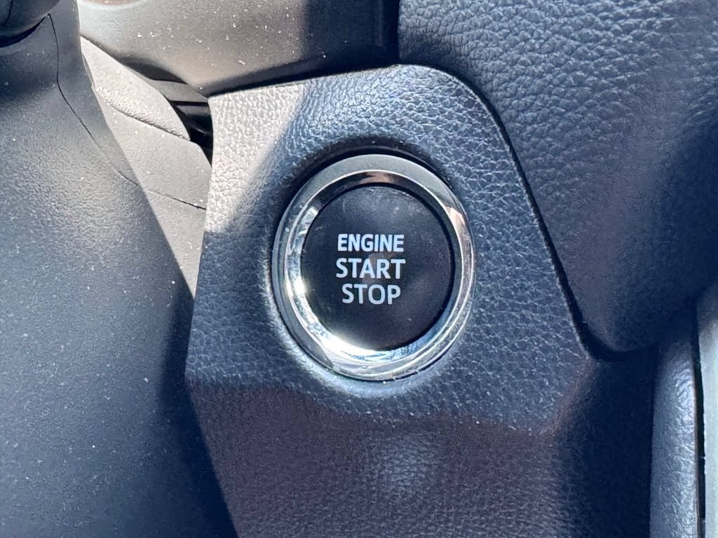 Used 2019 Toyota RAV4 Limited w/ Cold Weather Package FWD image 30