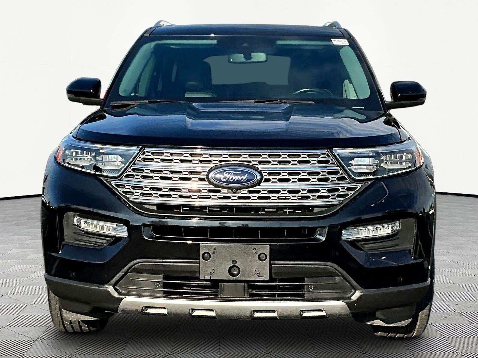 Used 2021 Ford Explorer Limited w/ Equipment Group 301A AWD/4WD image 2