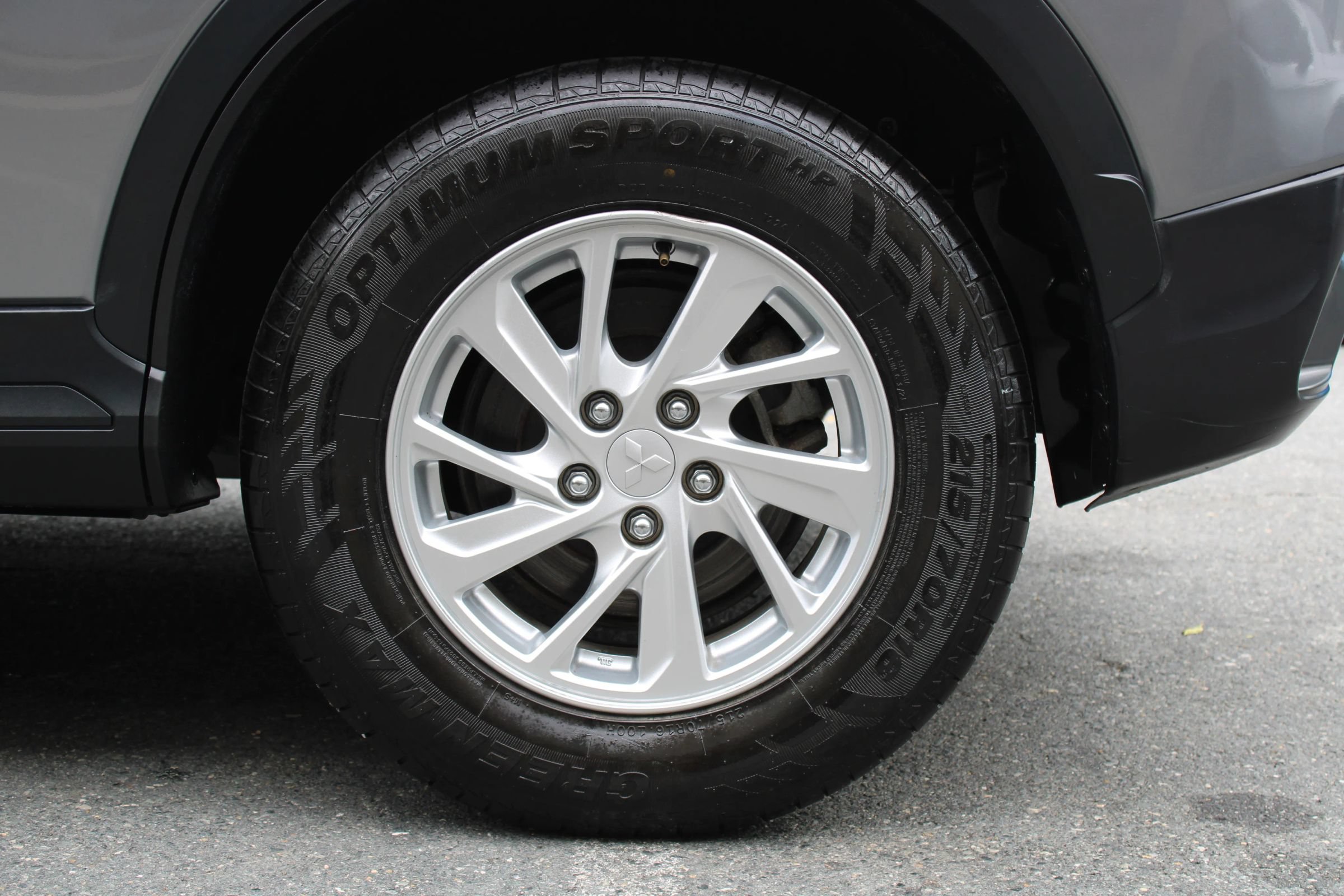 Used 2019 Mitsubishi Eclipse Cross ES AWD/4WD image 31