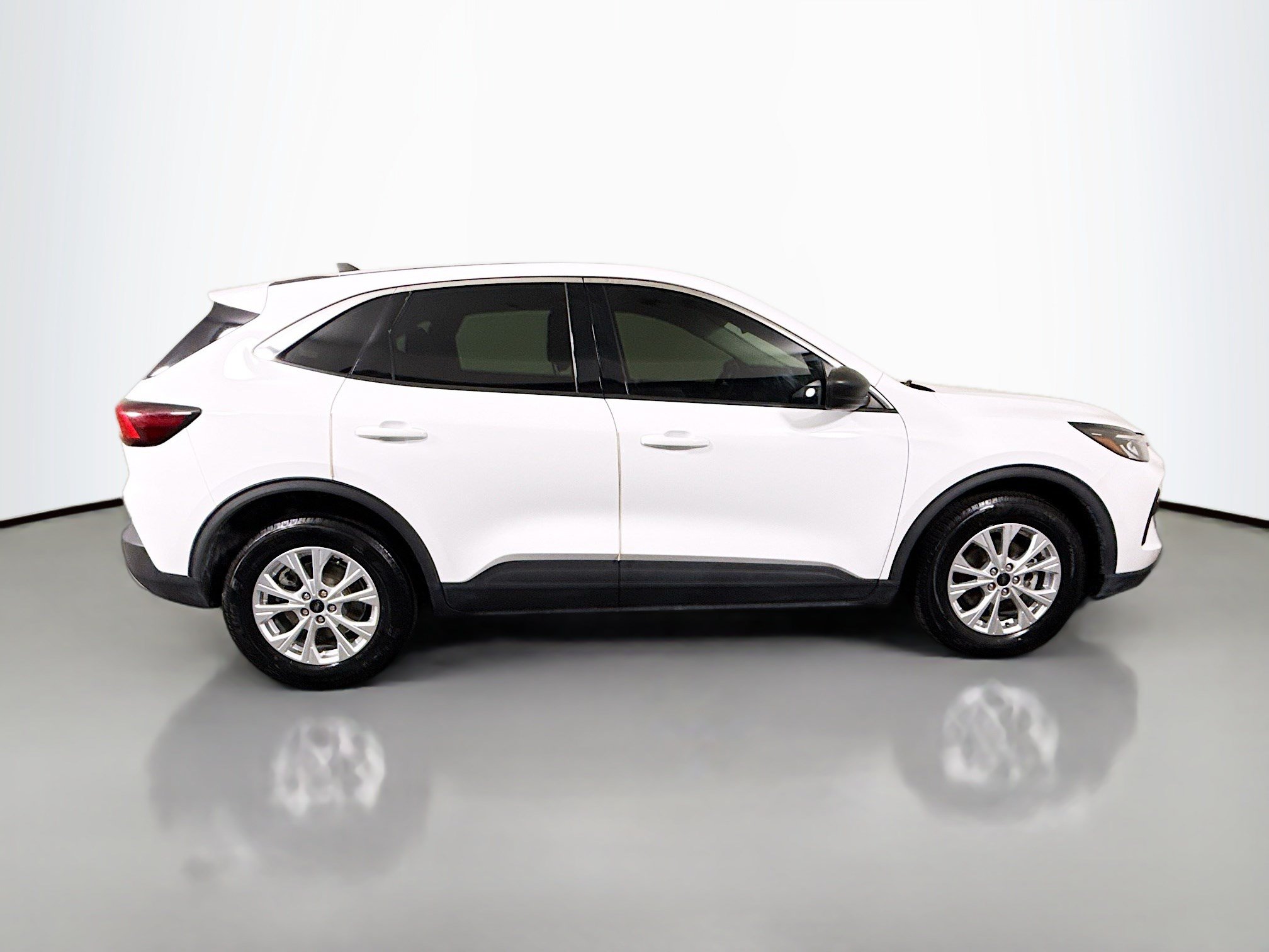 Used 2023 Ford Escape Active w/ Cold Weather Package FWD image 11