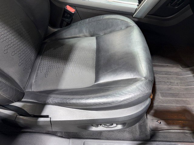 Used 2016 Land Rover Discovery Sport SE image 64