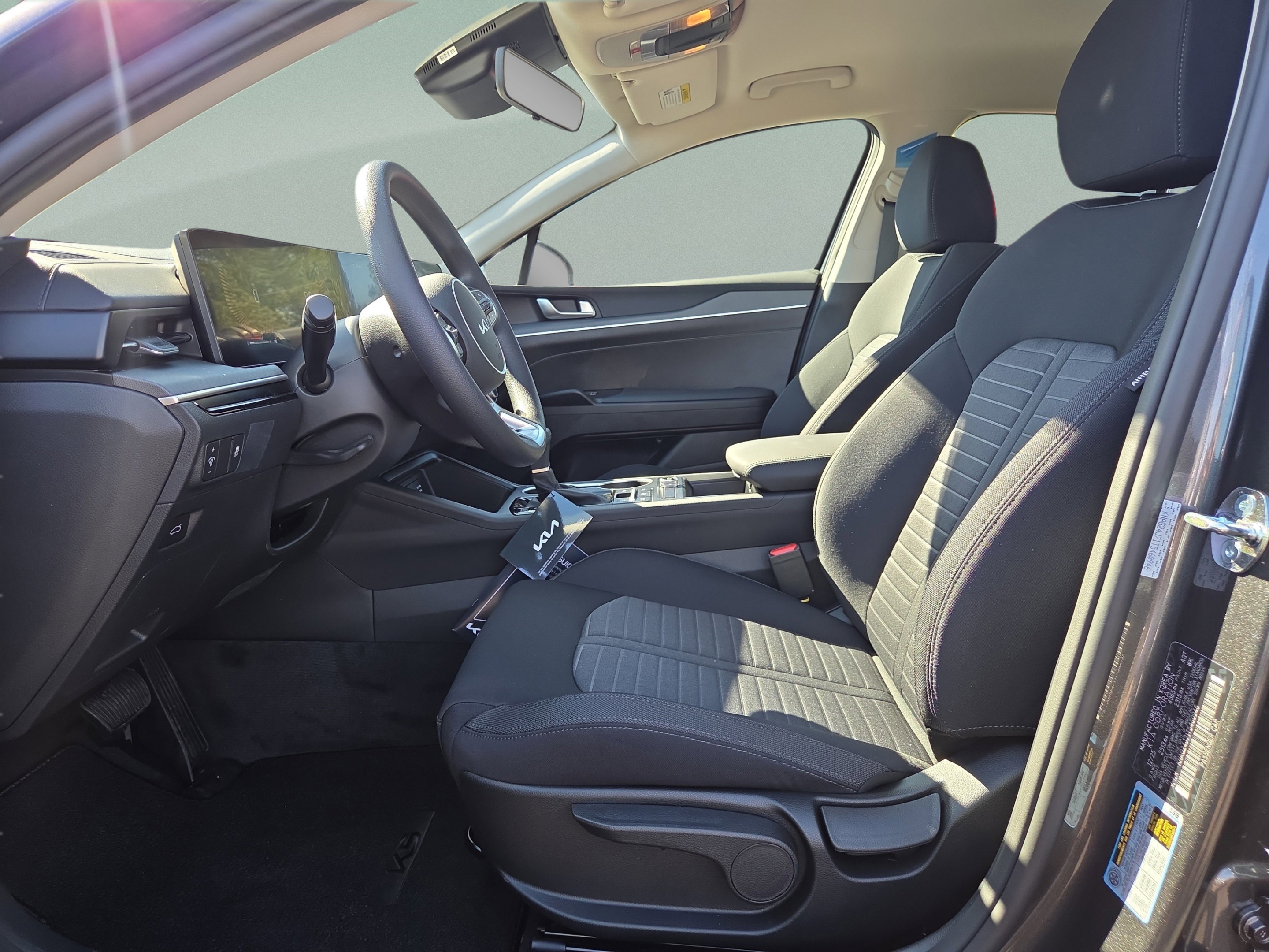 New 2026 Kia K5 LXS FWD image 24