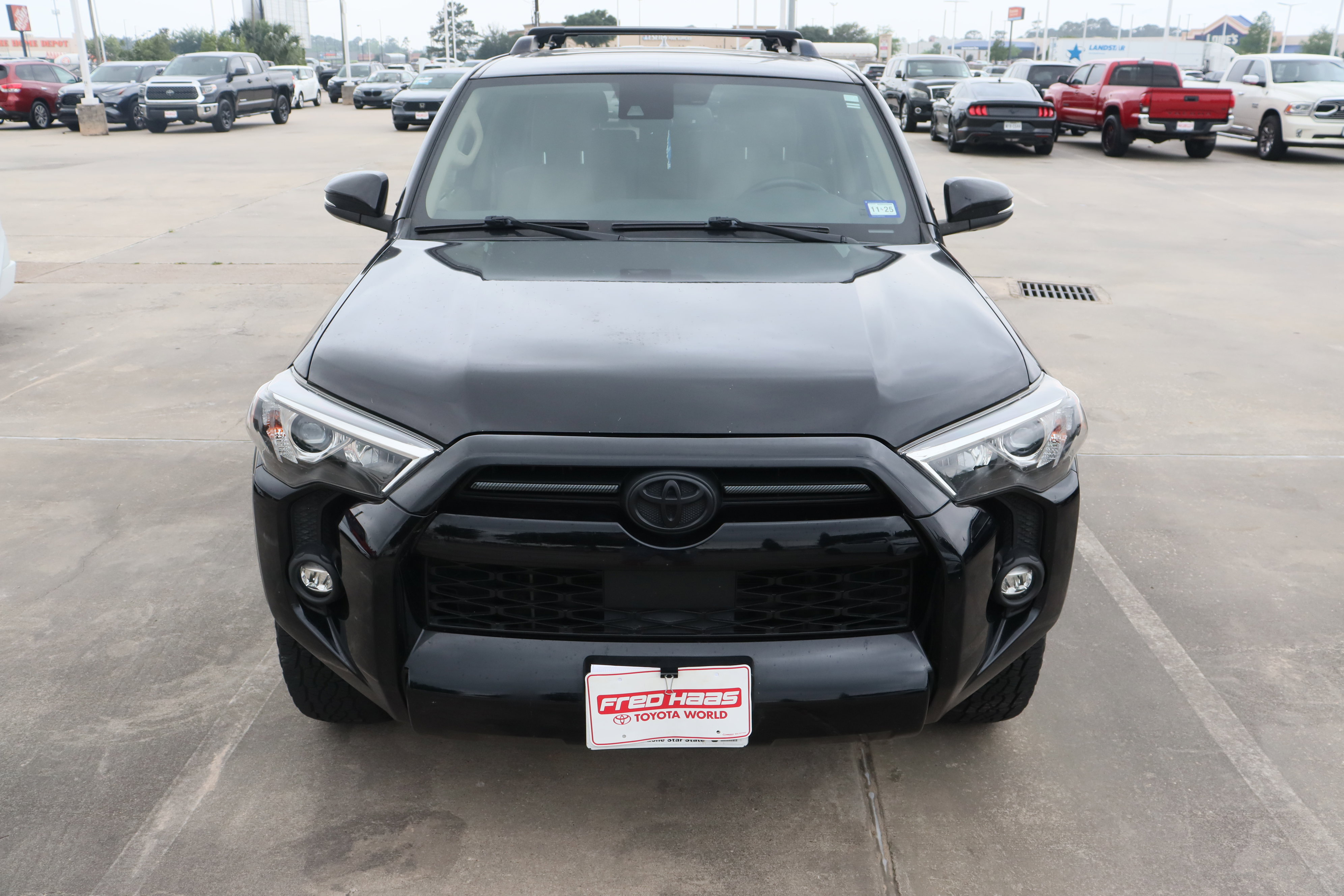 Used 2021 Toyota 4Runner SR5 Premium w/ Moonroof Package RWD image 3