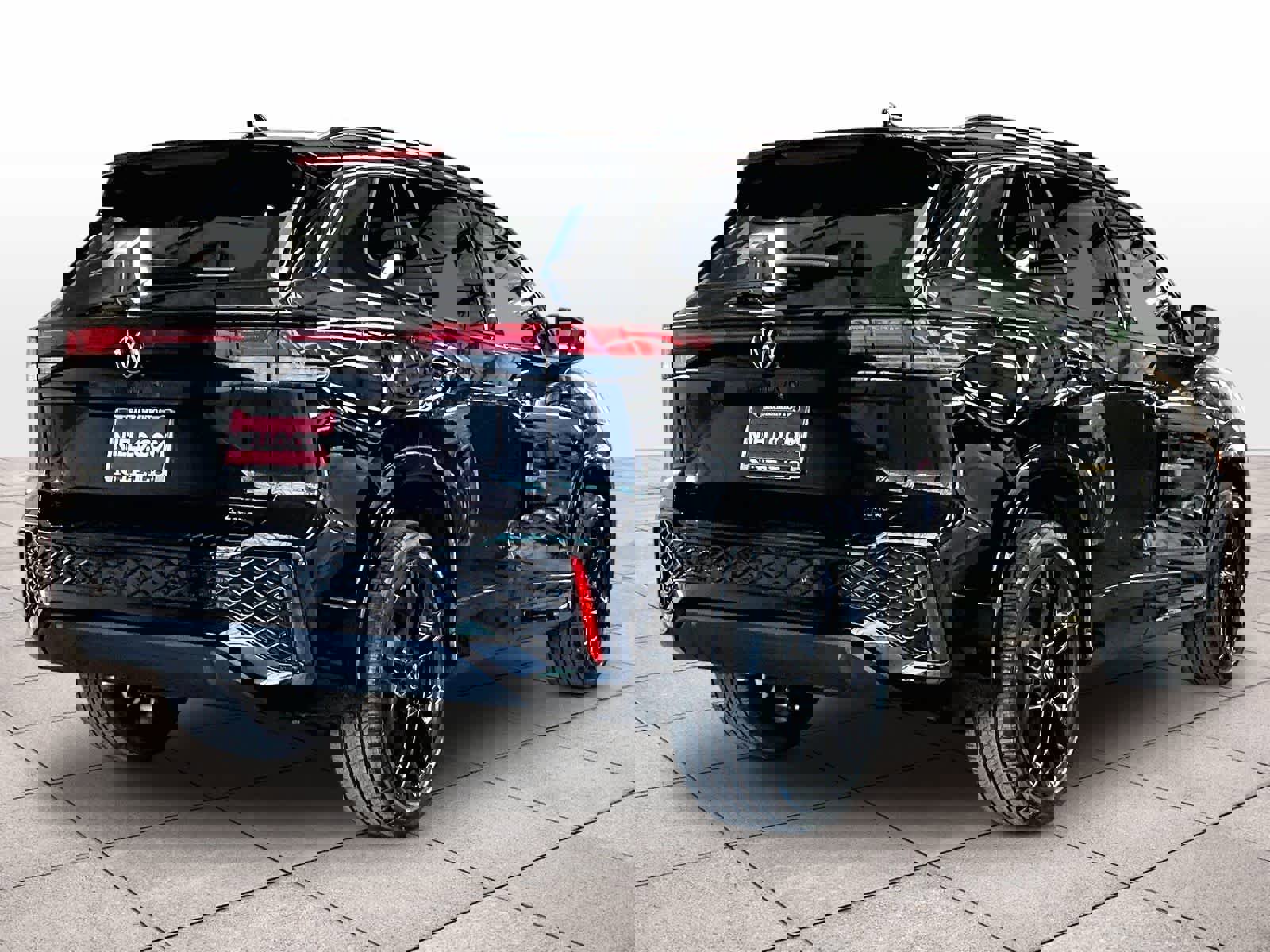 New 2026 Volkswagen Tiguan SE R-Line image 4