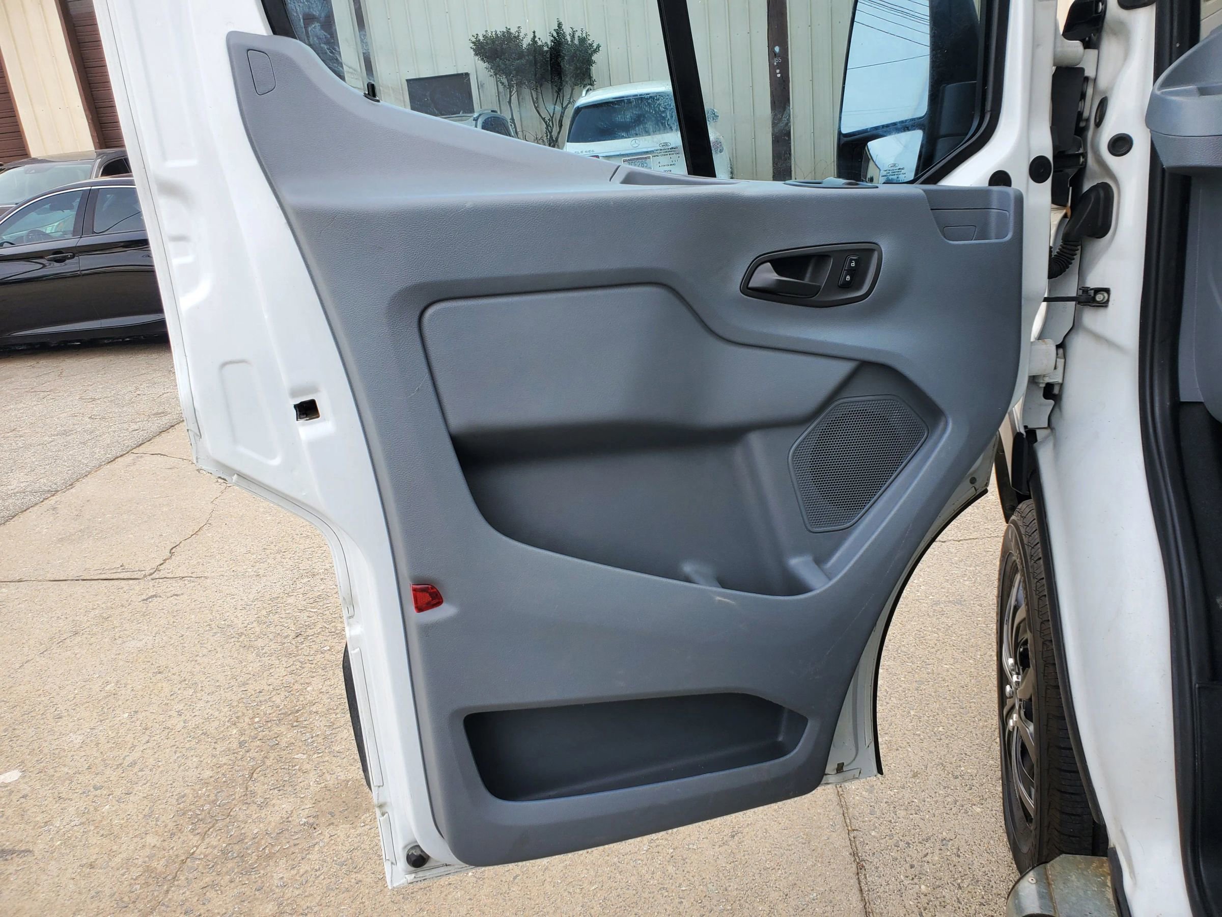 Used 2016 Ford Transit 250 130 Low Roof w/ Exterior Upgrade Package image 15