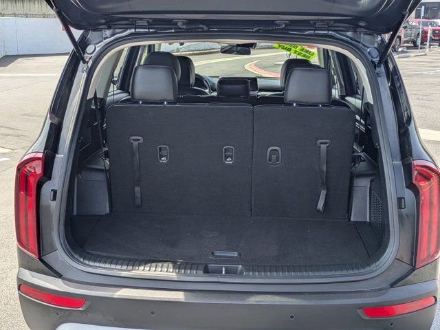 Used 2022 Kia Telluride LX image 11