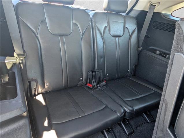 Used 2024 Kia Sorento S image 17