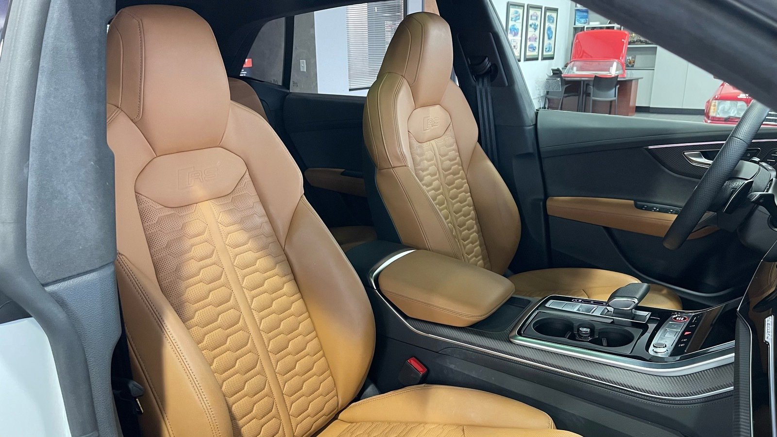 Used 2025 Audi RS Q8 performance w/ Executive Package image 43