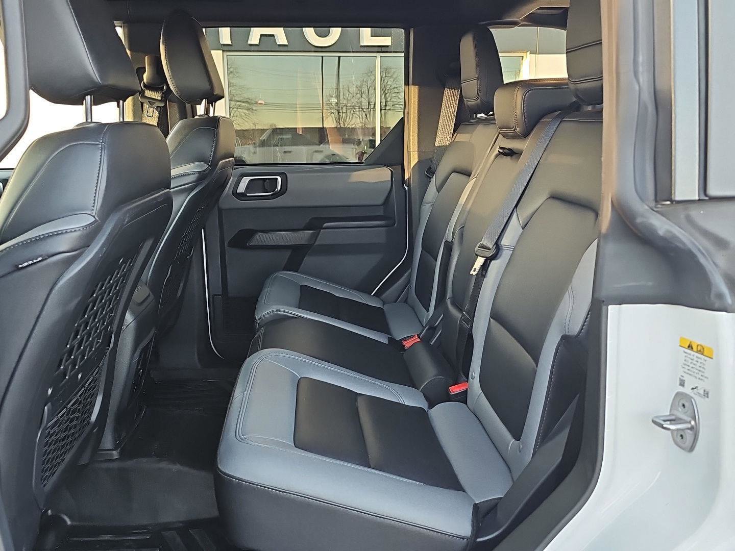 Used 2024 Ford Bronco Big Bend w/ Sasquatch Package image 13